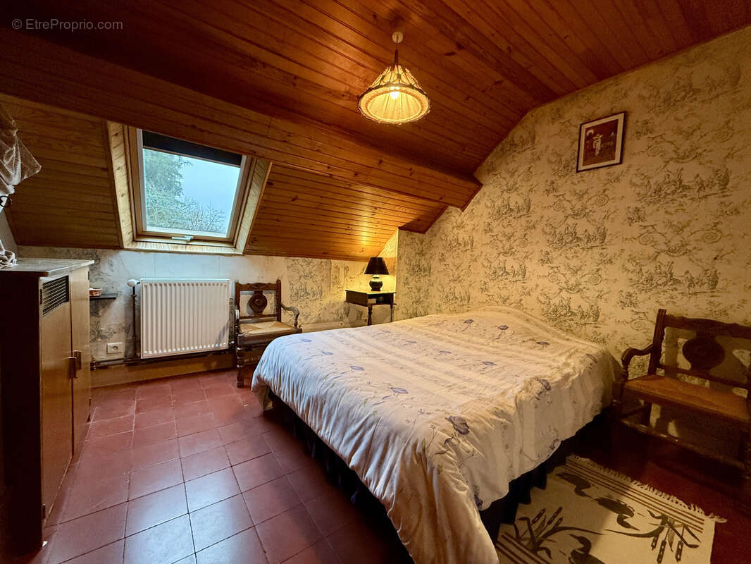 Maison à AVALLON