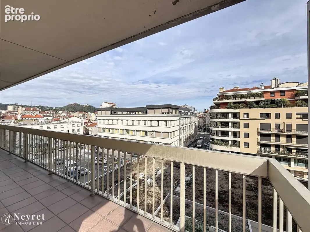 T2 place chavanelle - photo 2