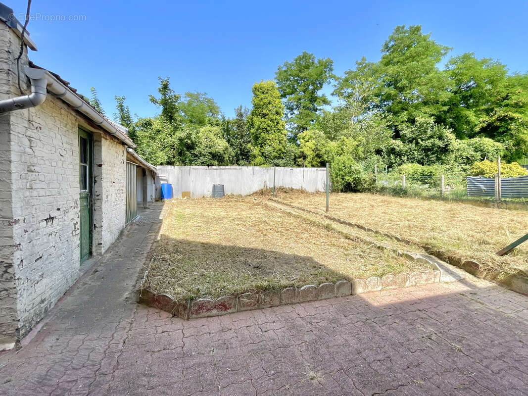 Maison semi-mitoyenne avec jardin et garage - photo 4