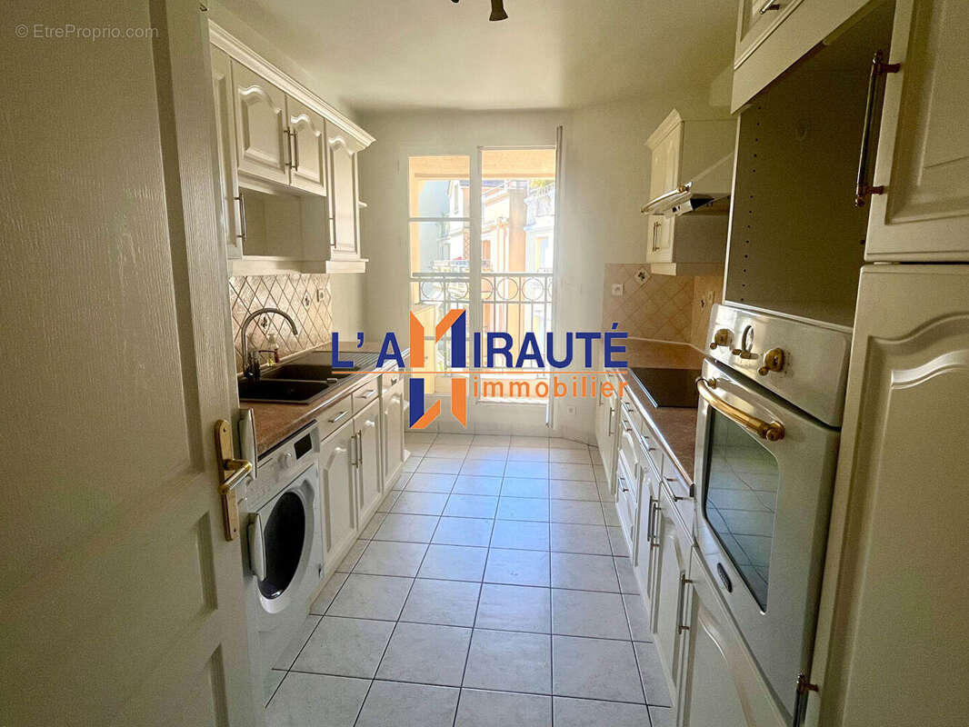 Appartement à MAISONS-LAFFITTE