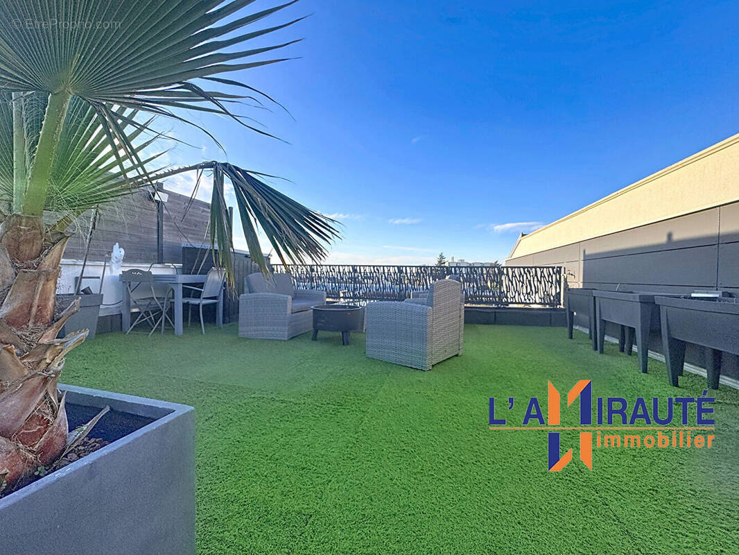 Appartement à HOUILLES