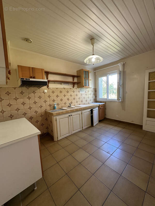 Maison à LA ROCHE-CHALAIS