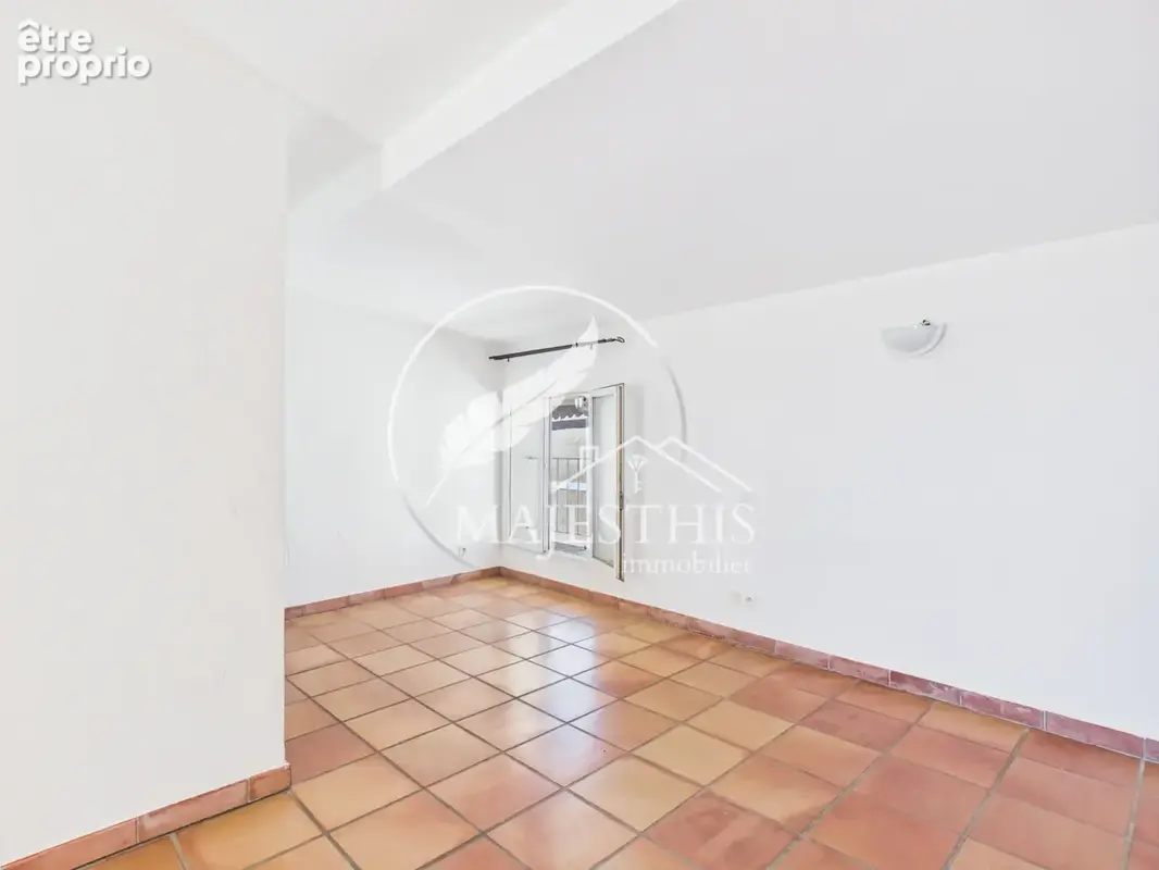 Puget-ville - immeuble (maison village) - t2 bis + t4 avec garage et terrasse - photo 19