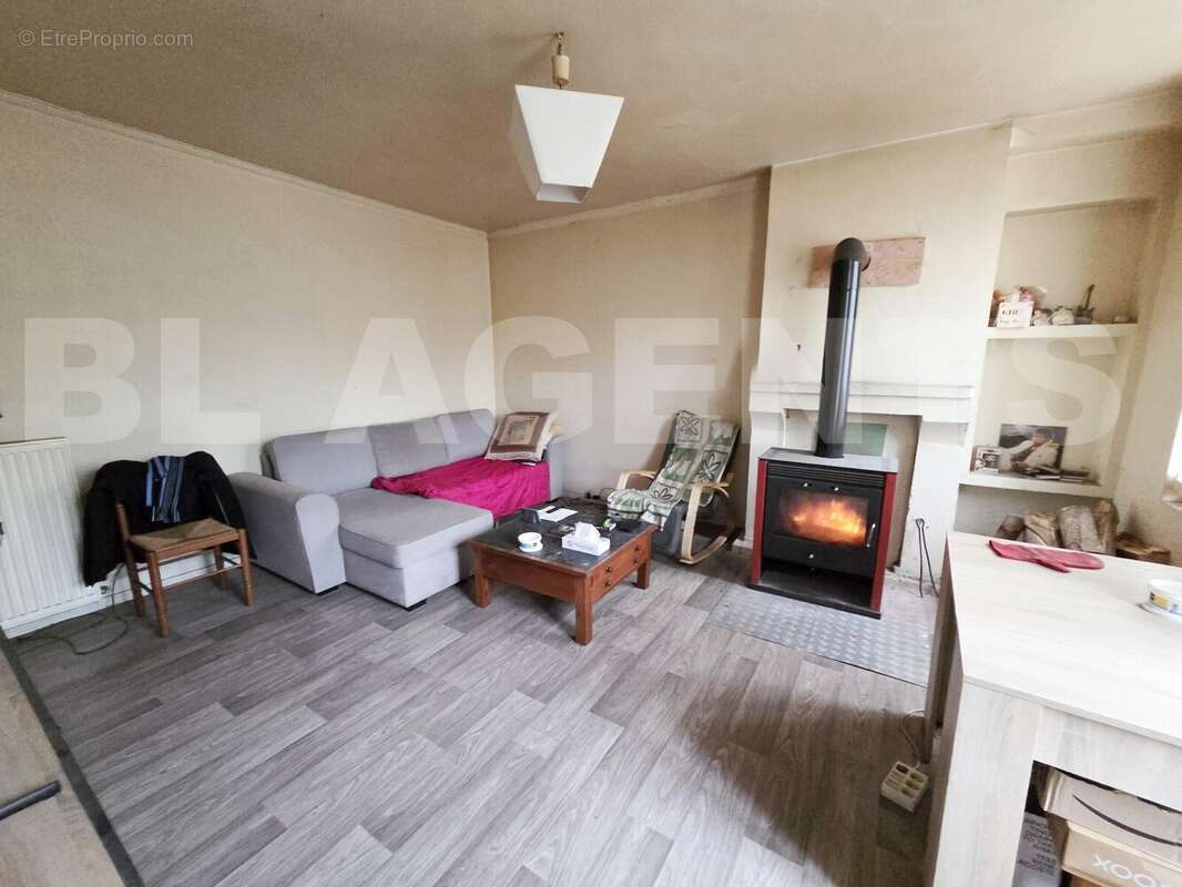 20251213_102127_inPixio - Maison à PERCENEIGE