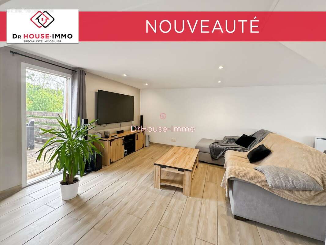 Maison 132 m² à Marigne-Laille  - photo 10