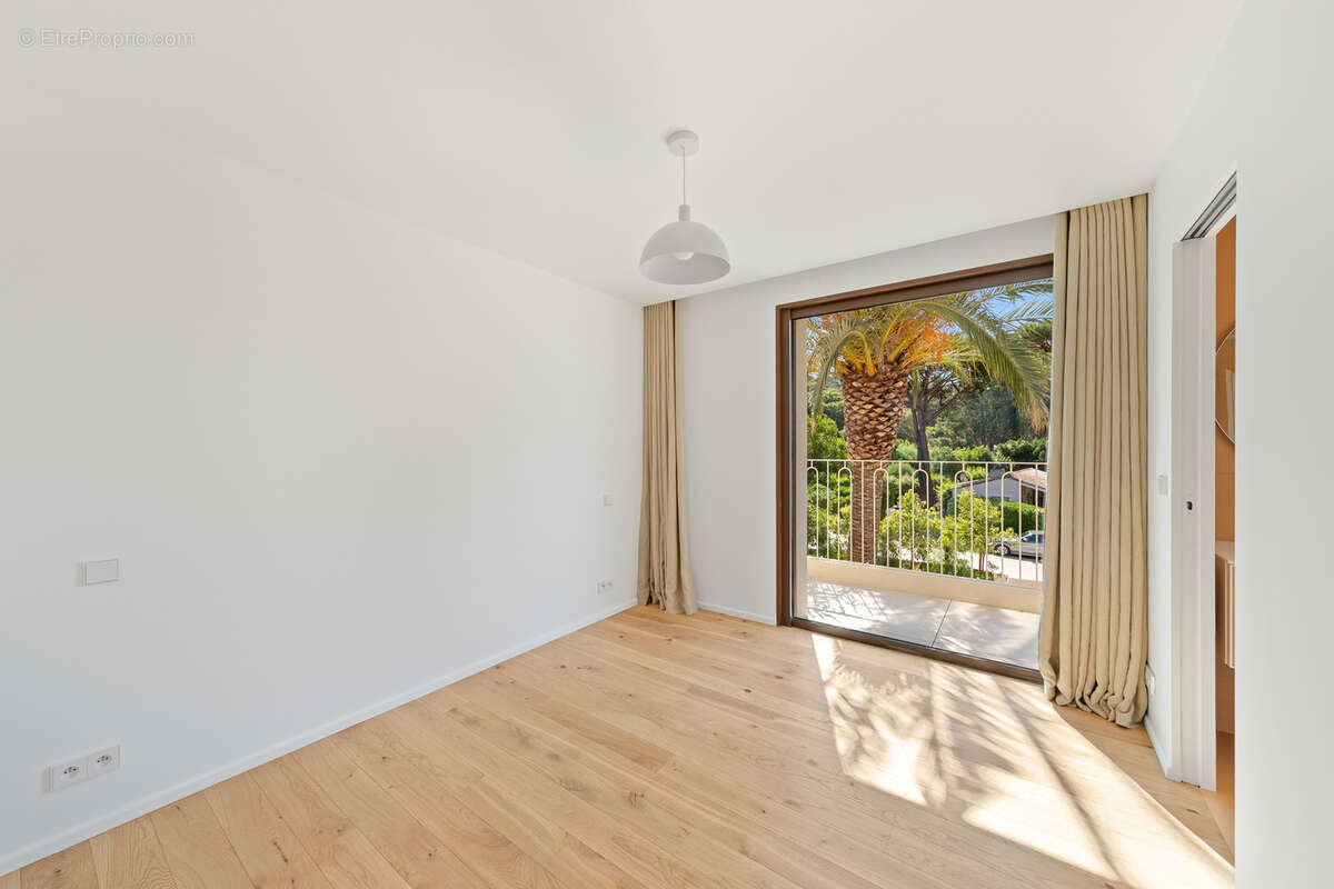 Maison à LA CROIX-VALMER