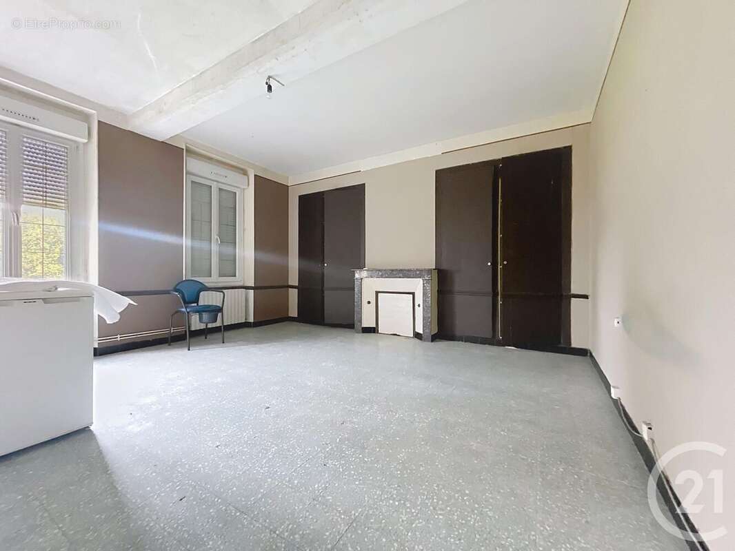 Maison à LAINES-AUX-BOIS