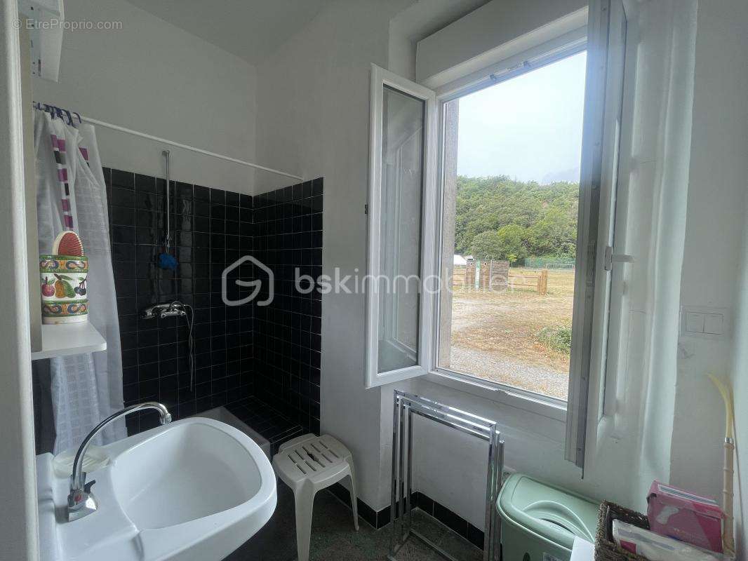 Appartement à ROSIS