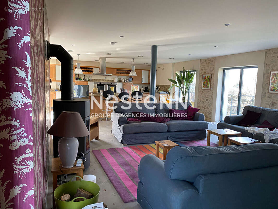 Maison à PIEGUT-PLUVIERS