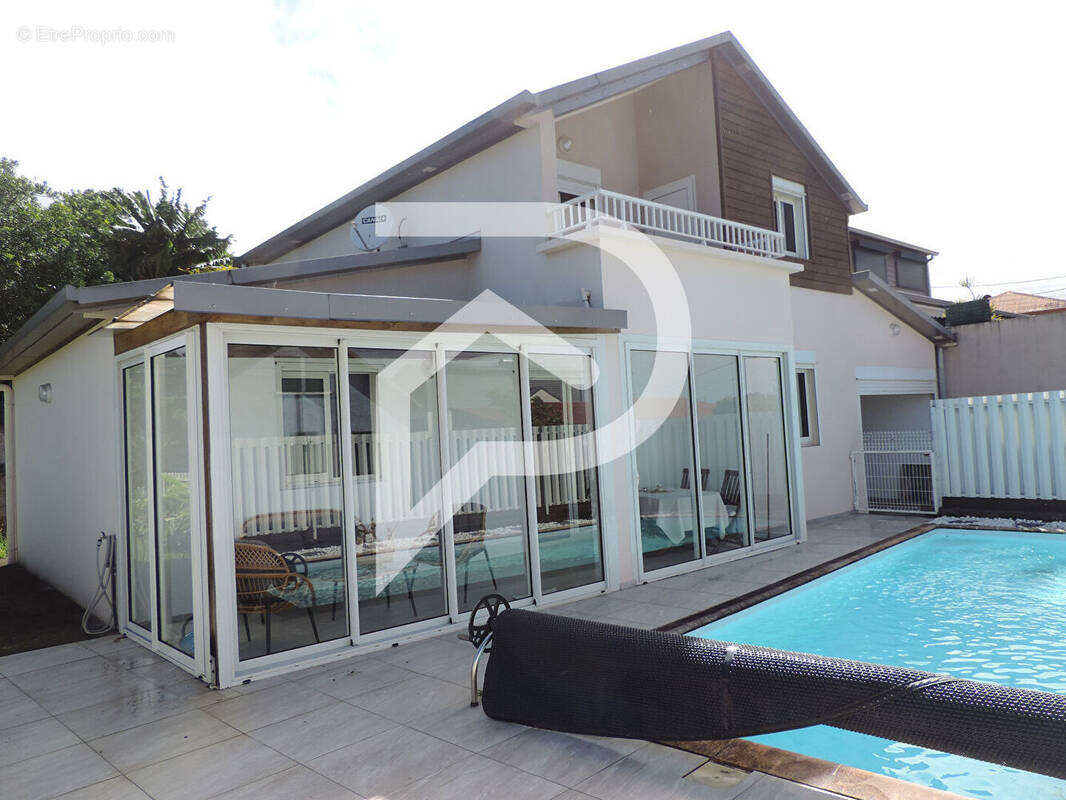 Maison à SAINT-PIERRE