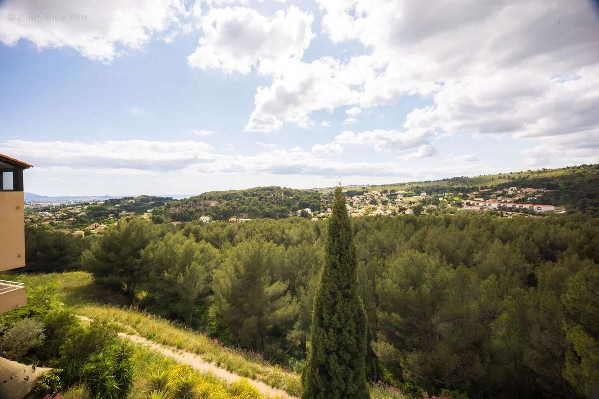 Appartement à MARSEILLE-13E