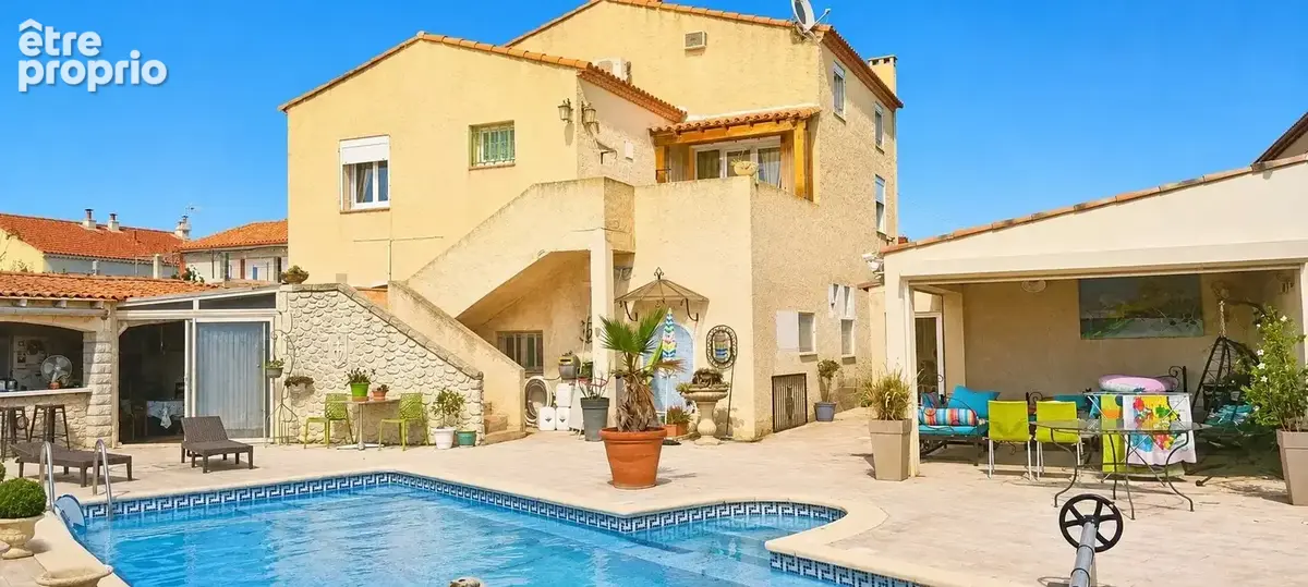  port-saint-louis-du-rhône – ensemble immobilier 350 m² - photo 1
