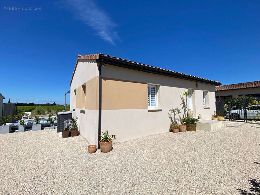 Maison à VIOLES