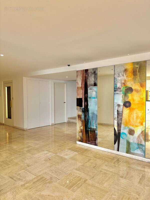 Parties communes - Appartement à VILLEFRANCHE-SUR-MER