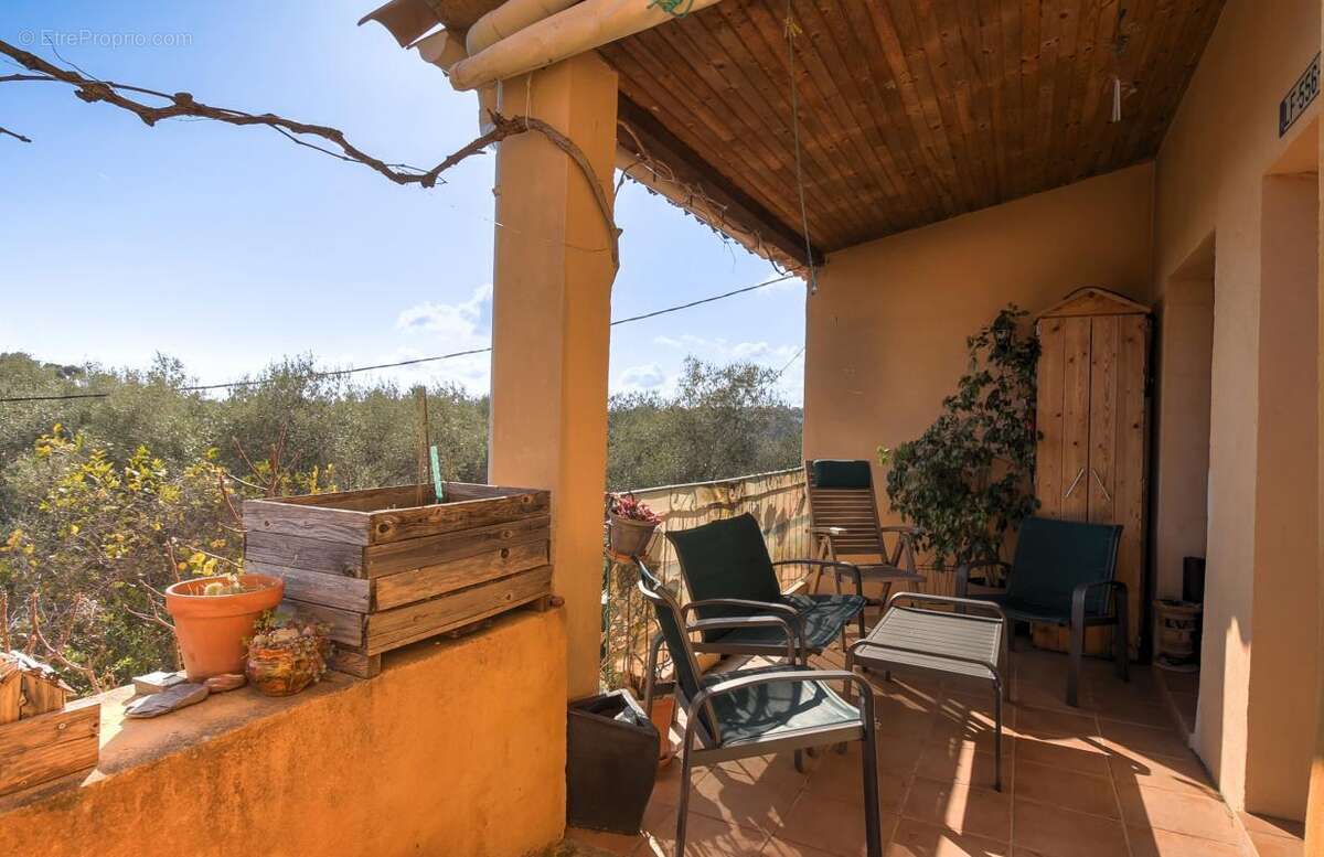 Maison à COLOMARS