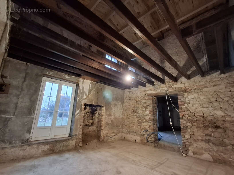 Maison à SAINTE-FLORENCE