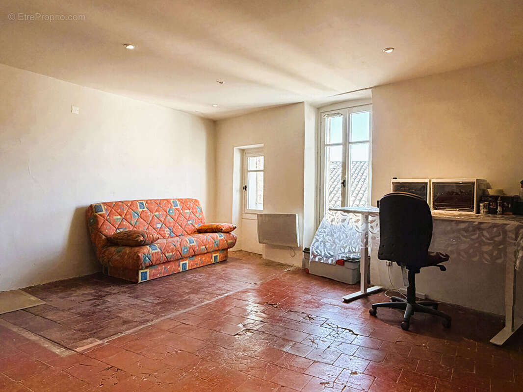 Maison à JOUQUES