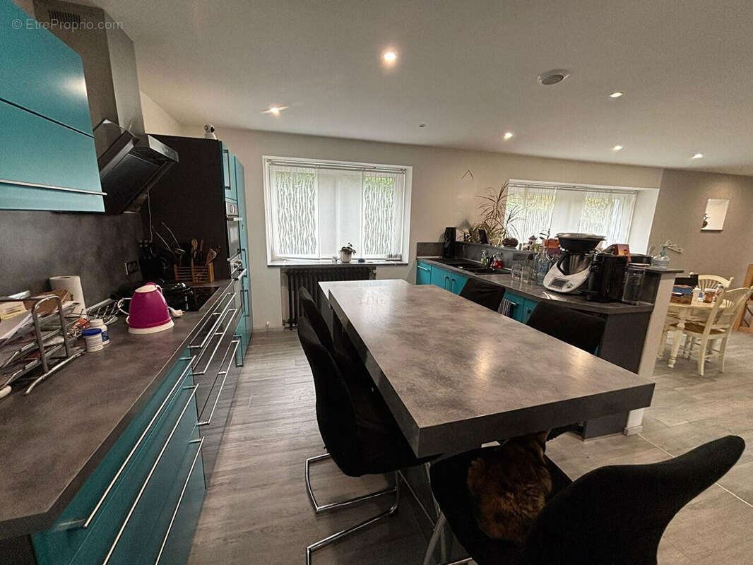 Maison à SAINT-ALBAN-LES-EAUX