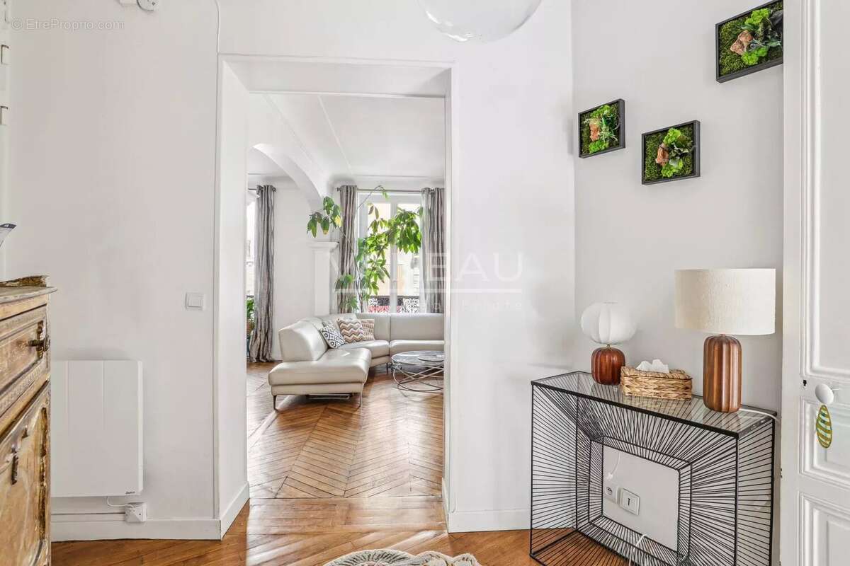Appartement à PARIS-10E