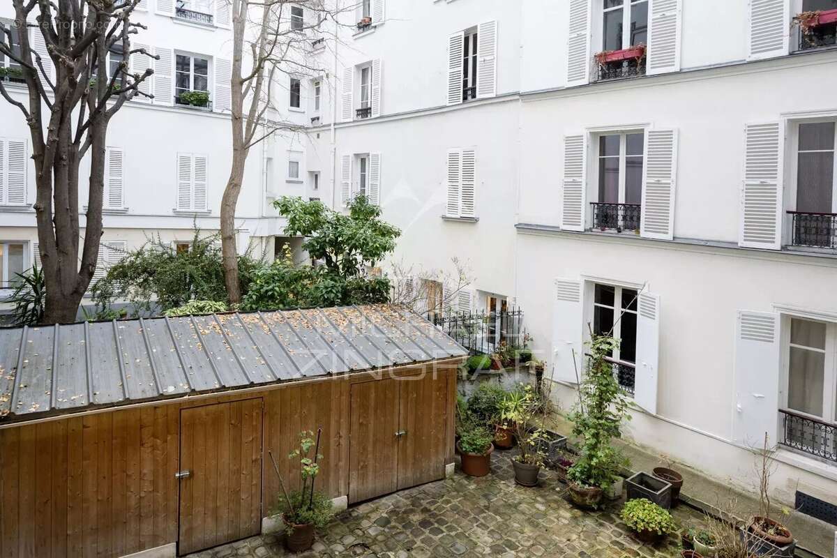 Appartement à PARIS-7E