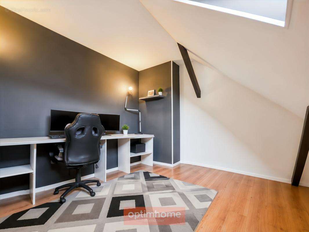 Maison de ville de 146 m² – 4 chambres – bureau – cour et jardin - photo 21