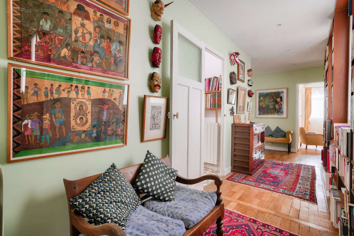 Appartement à PARIS-8E