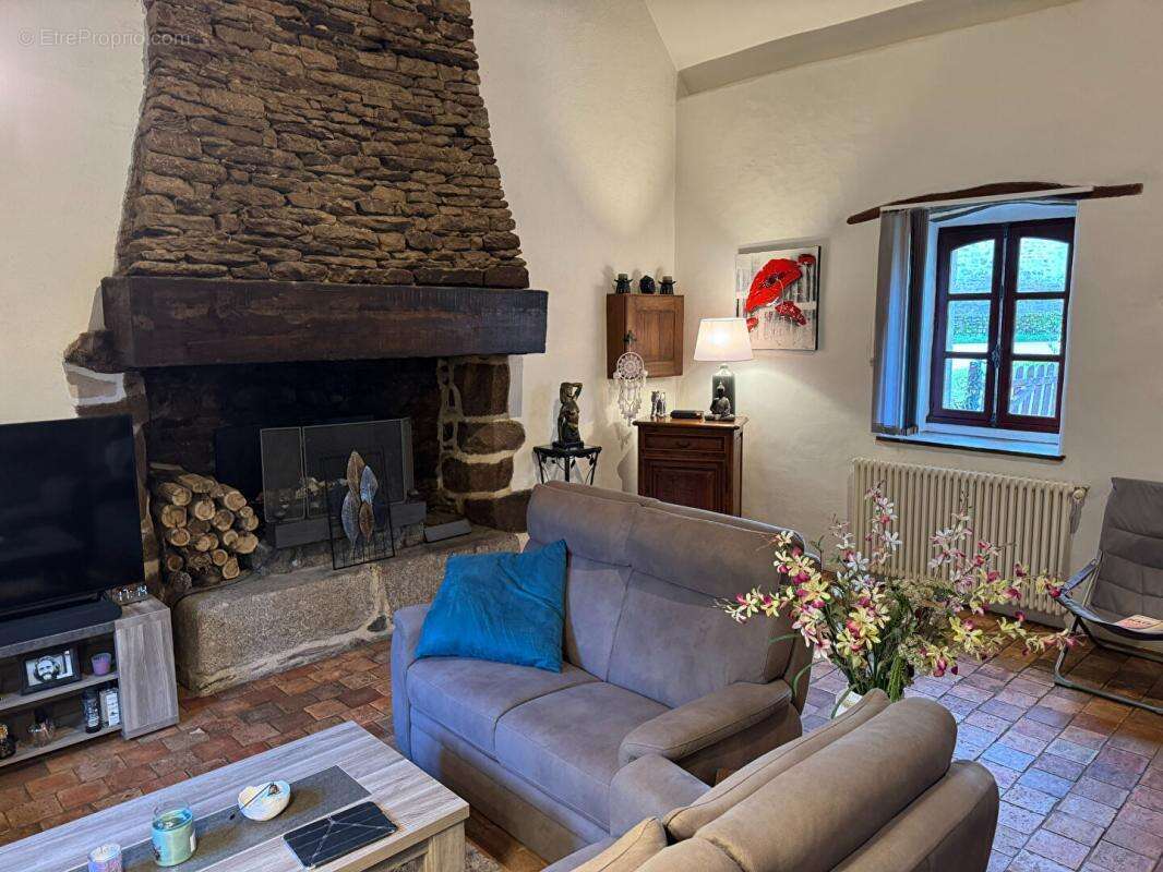 Maison à GRAND-CHAMP