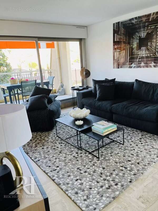 Appartement à MANDELIEU-LA-NAPOULE