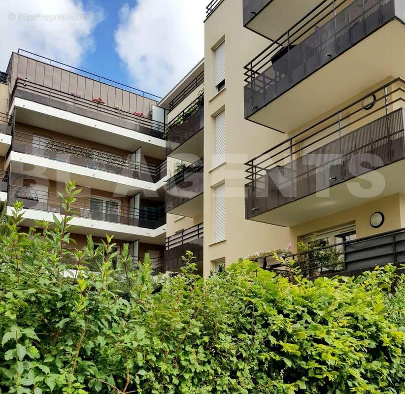 20200616_143309 - Appartement à RAMBOUILLET