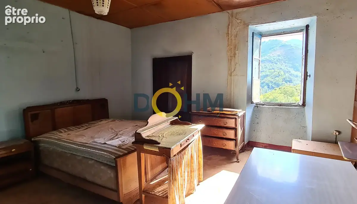 Maison de hameau avec 4152m2 de terrain - photo 9