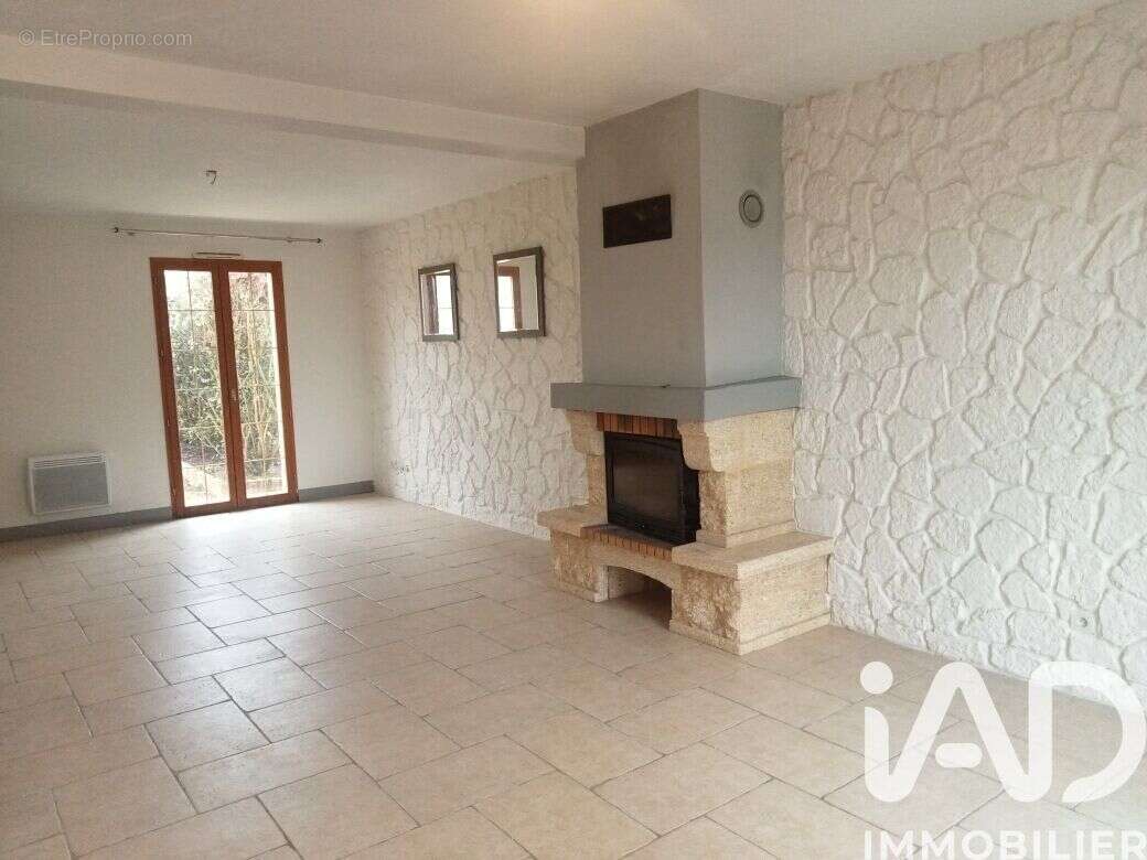 Photo 3 - Maison à CORMEILLES