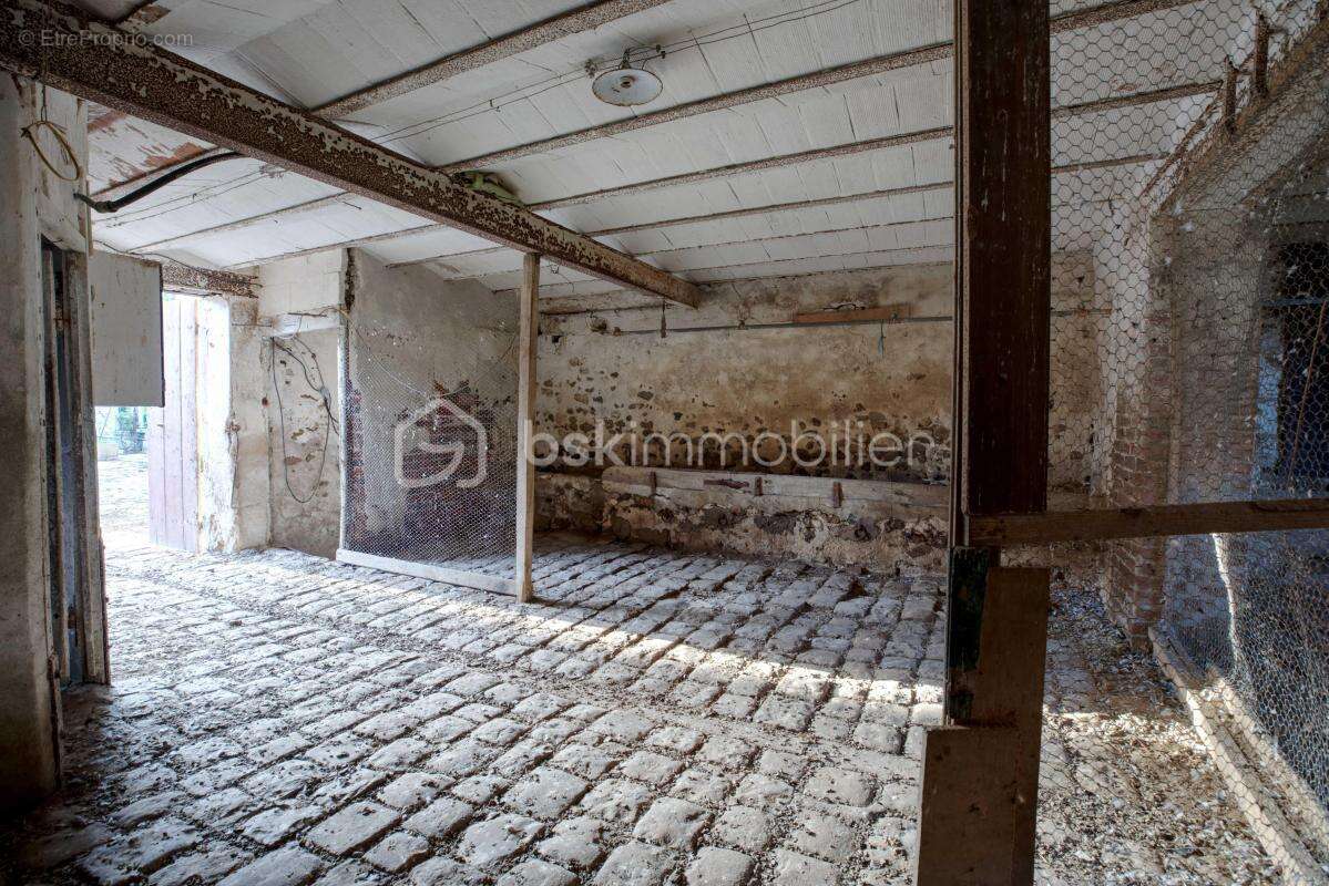 Maison à COULOMBS-EN-VALOIS