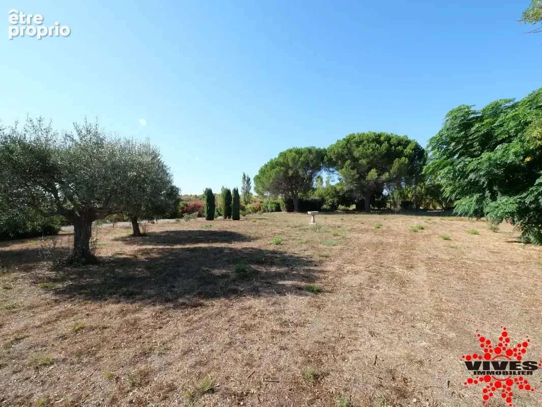 Villa T5 avec double garage, piscine et 2,8 hectares de terrain  Un cadre de vie exceptionnel - photo 2