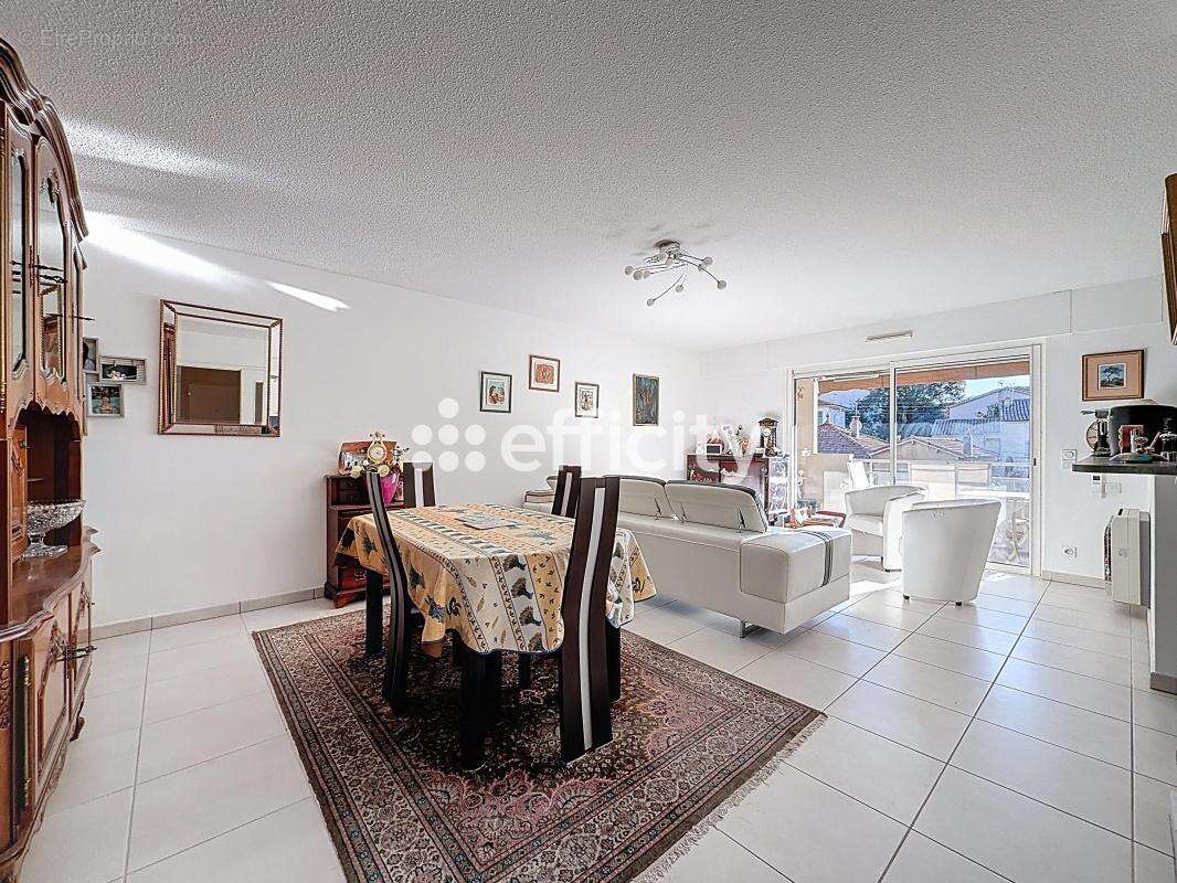 Appartement à SAINT-RAPHAEL