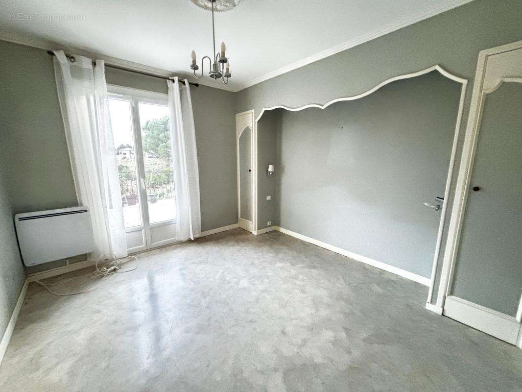 Maison à VILLEMOUSTAUSSOU