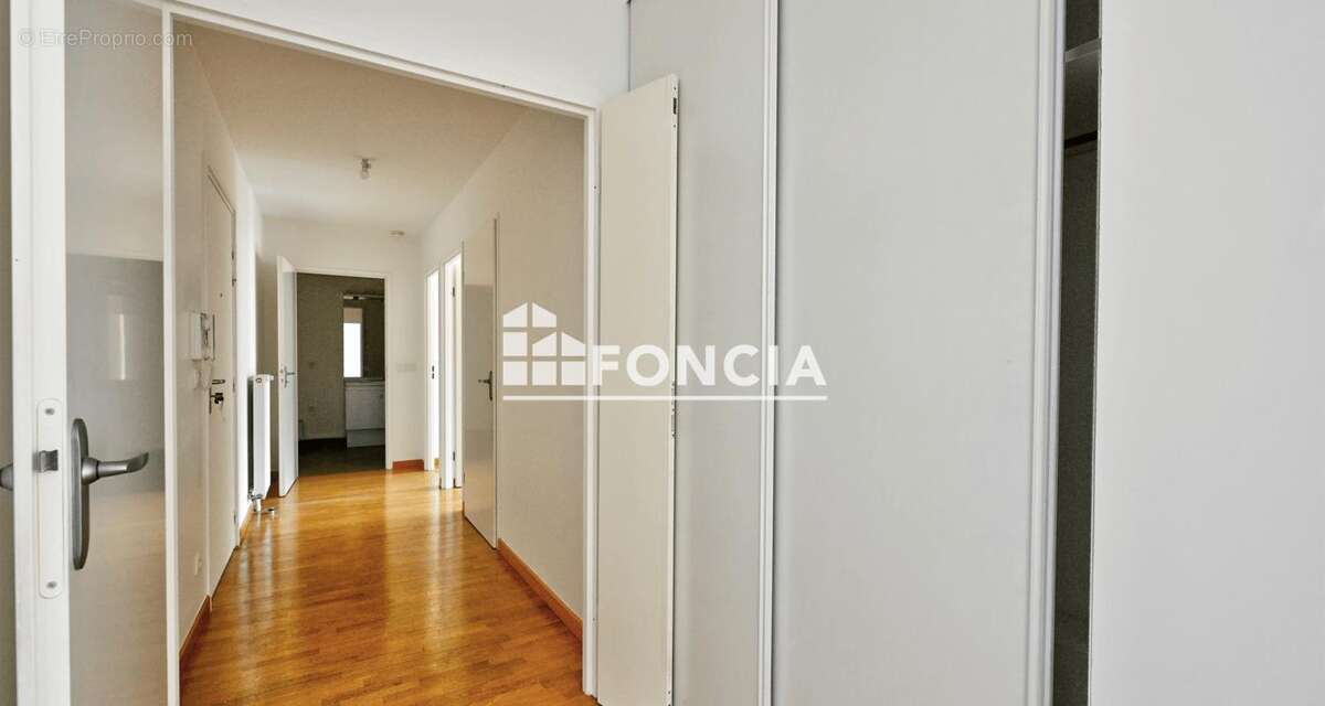 Appartement de 3 pièces, proche des écoles, des commerces et des transports - photo 3