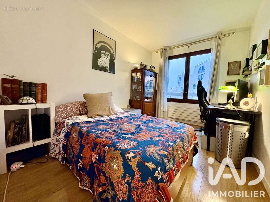 Photo 9 - Appartement à COURBEVOIE