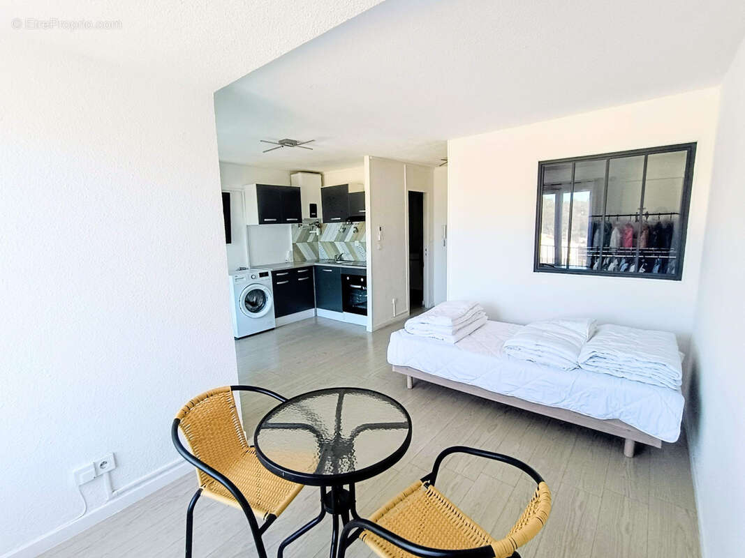 Appartement T2 avec loggia sans travaux résidence avec piscine et ascenseur proche du port au cap d'agde - photo 3