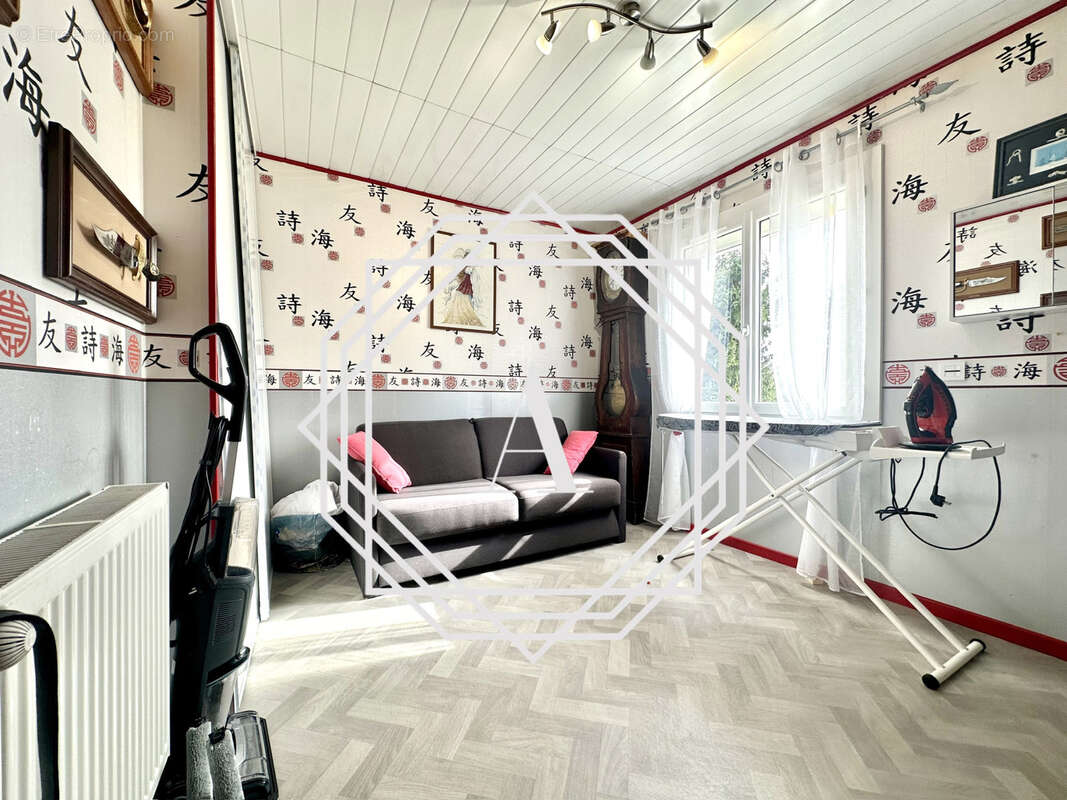 Maison à SAINT-CREPIN-IBOUVILLERS