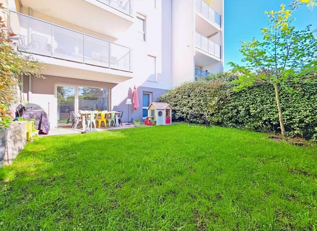 Appartement - 2 Chambres - Rez de jardin - Terrasse - Jardin - Possibilité Garage en SUS - Proche toutes commodités - photo 4