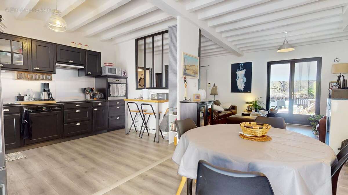 Maison à FRANCHEVILLE