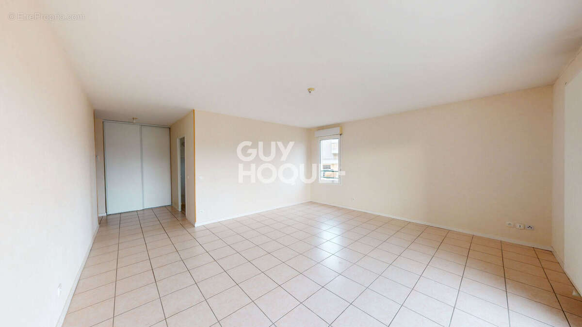 Appartement à ALLONZIER-LA-CAILLE