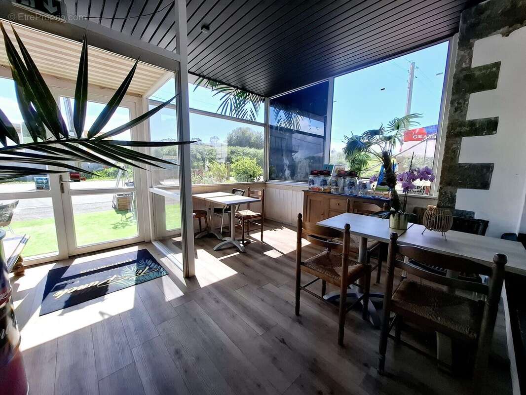 Autre à LOCQUIREC