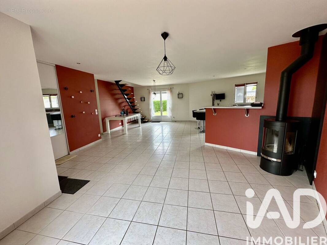 Photo 1 - Maison à AMBRAULT