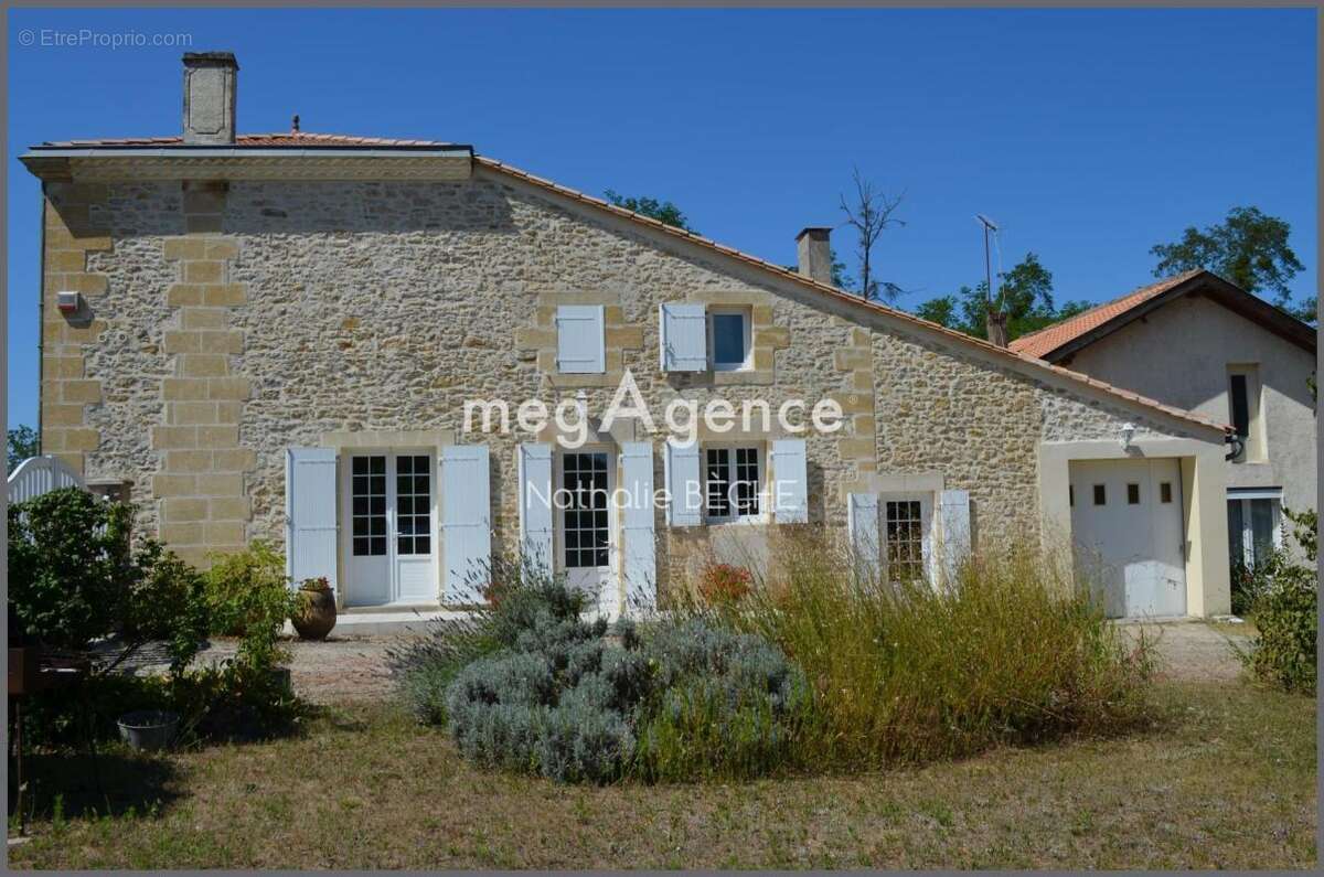 Maison à EYRANS