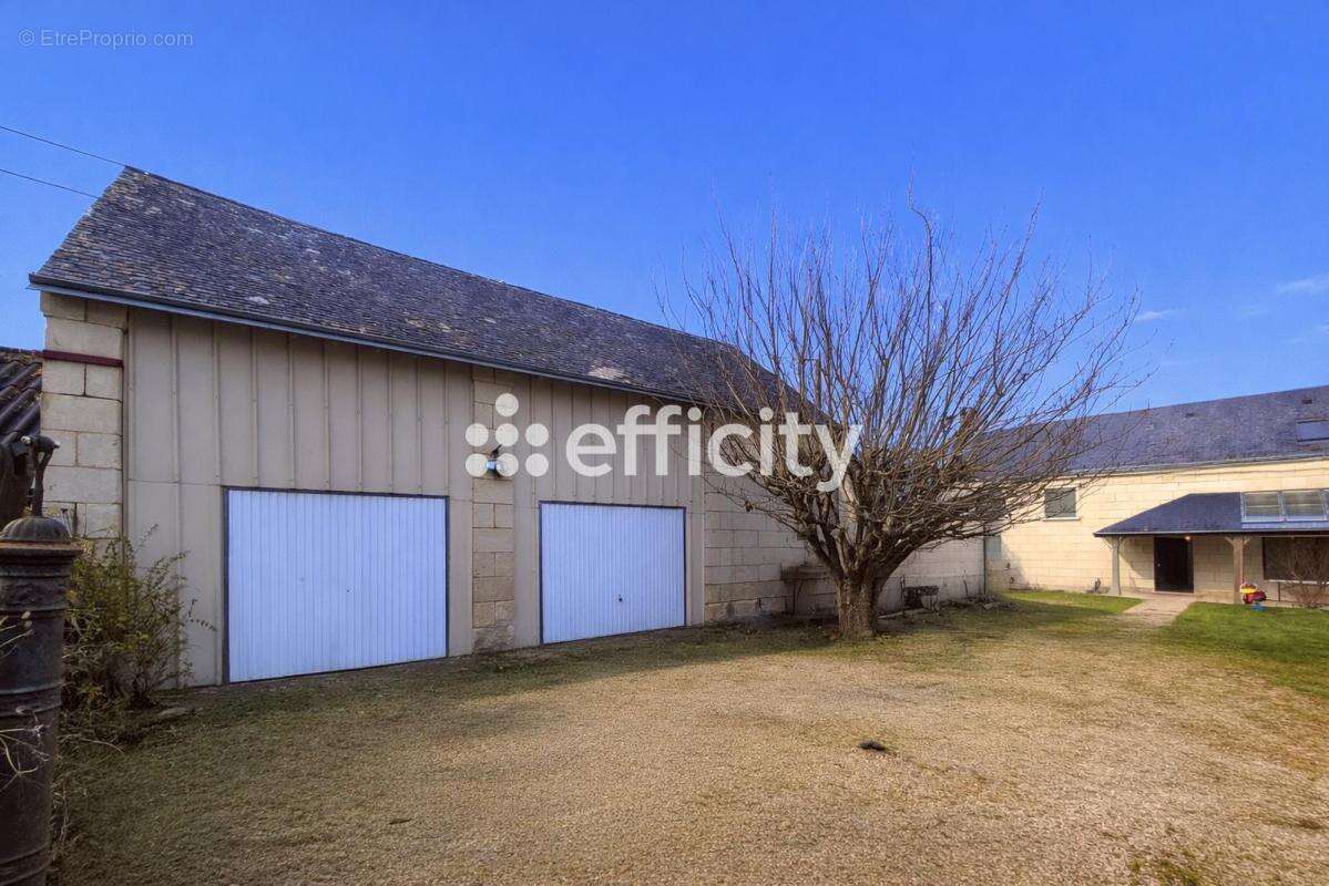 Maison à BEAUMONT-EN-VERON