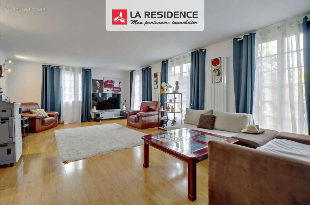 Maison à BERCHERES-SUR-VESGRE