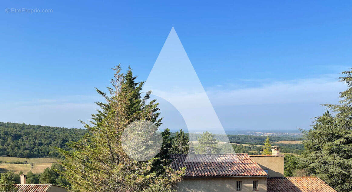 Terrain à SAINT-JURS