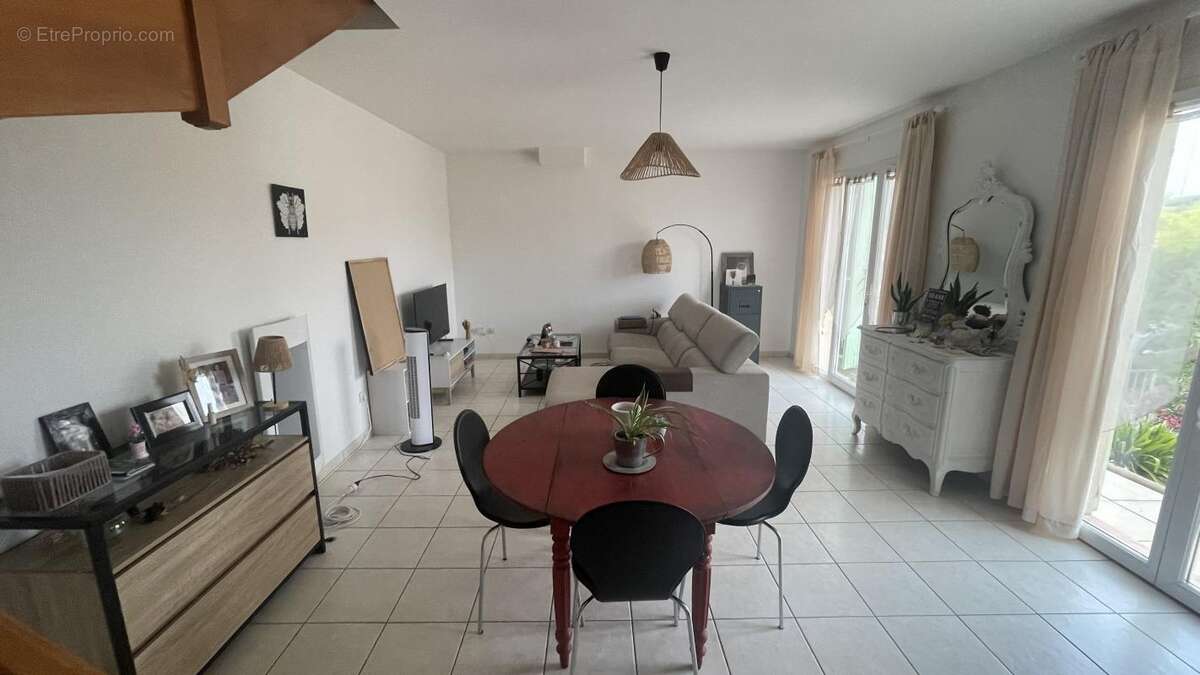 Maison 80 m² à Villars  - photo 6