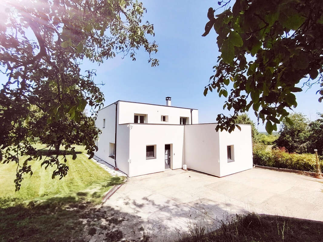 Maison à CAUVIGNY